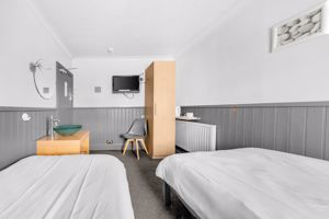 Photo 63- click for photo gallery